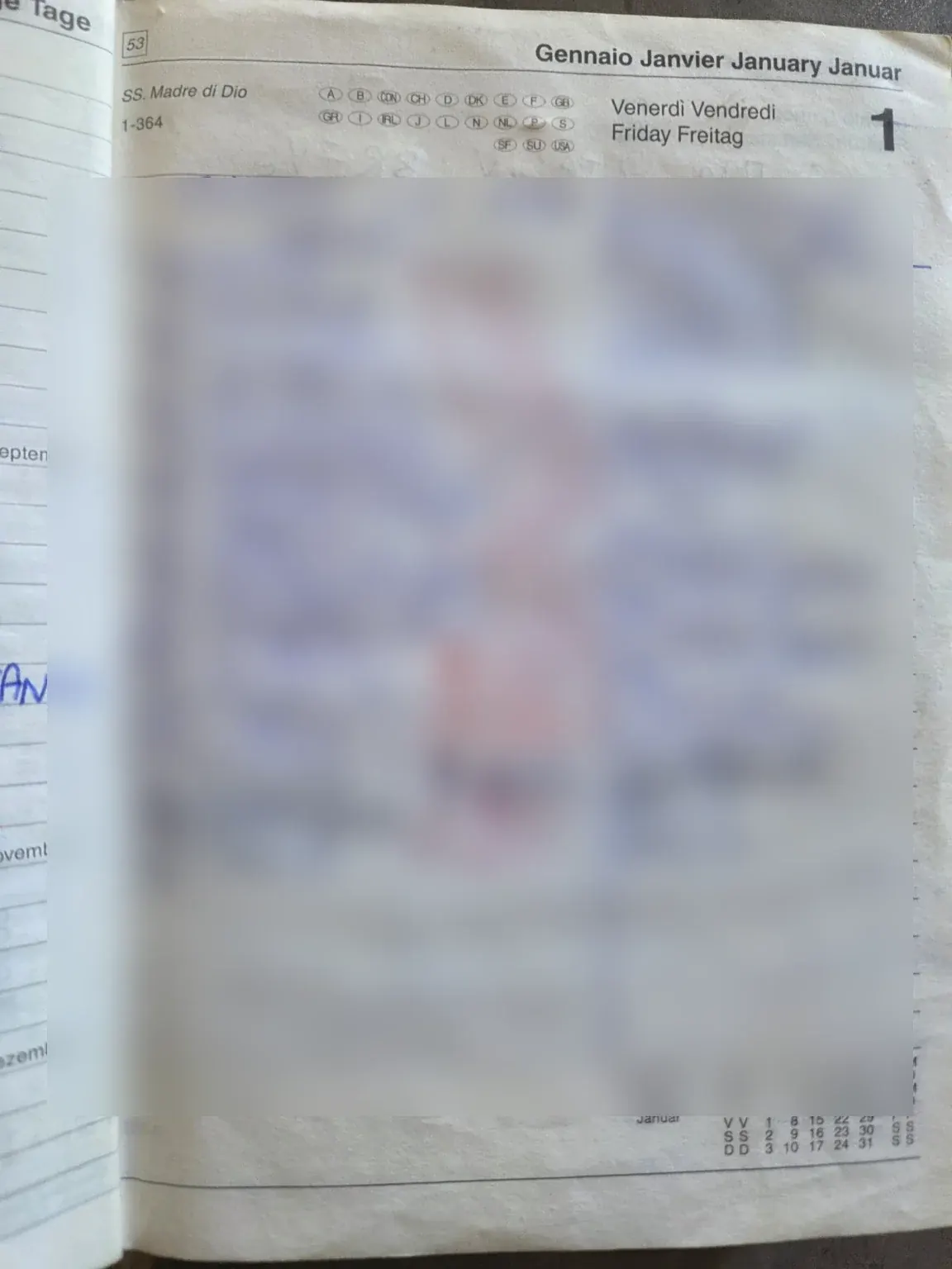Page manuscrite privée volontairement floutée